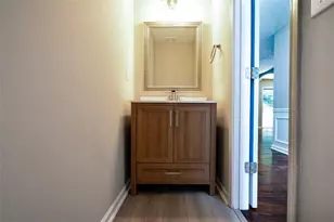 1045 Winthrope Chase Dr, Alpharetta, GA 30009 - Photo 7