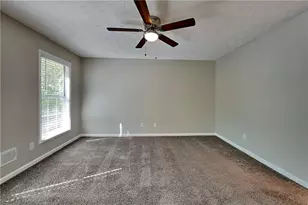 2020 Hunters Trail Dr, Lawrenceville, GA 30043 - Photo 7