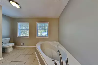 2020 Hunters Trail Drive, Lawrenceville, GA 30043 - Photo 11