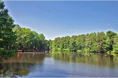 605 Garden Court, Atlanta, GA 30328 - Photo 5