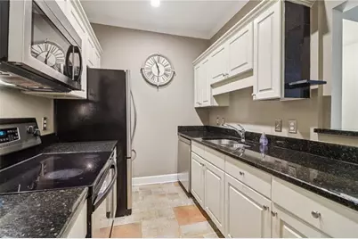 3071 Lenox Road NE #8, Atlanta, GA 30324 - Photo 15