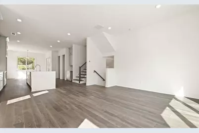 3667 Peachtree Road NE #19, Atlanta, GA 30319 - Photo 5