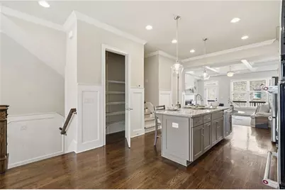 4008 Chastain Preserve Way NE, Atlanta, GA 30342 - Photo 7