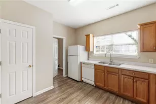 6750 Sunset Hills Blvd, Rex, GA 30273 - Photo 15