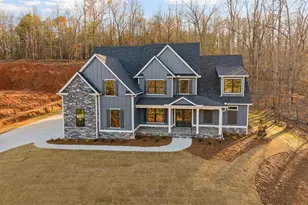 157 W Lake Blvd, Carrollton, GA 30116 - Photo 3