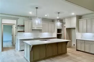 105 W Lake Blvd, Carrollton, GA 30116 - Photo 7