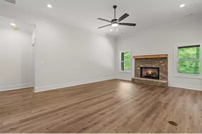 133 West Lake Boulevard, Carrollton, GA 30116 - Photo 11