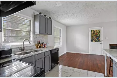 437 Fairlock Lane, Atlanta, GA 30331 - Photo 7