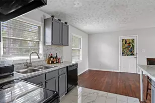 437 Fairlock Ln, Atlanta, GA 30331 - Photo 7