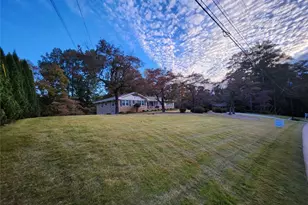 1554 Cooper Lake Rd SE, Smyrna, GA 30082 - Photo 3