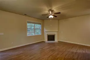 6571 Bluffview Dr, Douglasville, GA 30134 - Photo 9