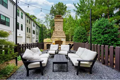 305 Dilbeck Circle NE, Atlanta, GA 30342 - Photo 31