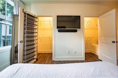 305 Dilbeck Circle NE, Atlanta, GA 30342 - Photo 15