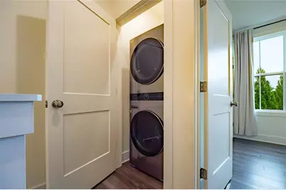 305 Dilbeck Circle NE, Atlanta, GA 30342 - Photo 23