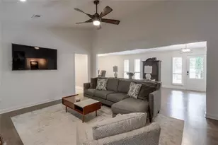 392 Greenfield Ct, Marietta, GA 30068 - Photo 17