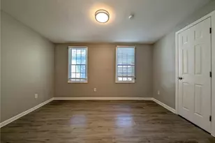 1672 Thornton Pl SW, Atlanta, GA 30315 - Photo 13