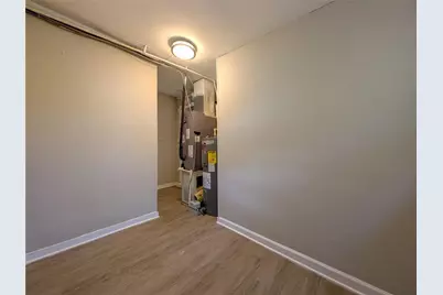 1672 Thornton Place SW, Atlanta, GA 30315 - Photo 19