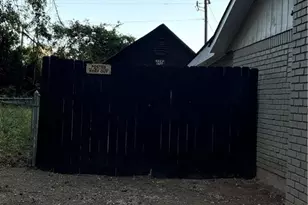 657 Utoy Ct, Jonesboro, GA 30238 - Photo 3