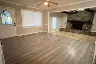 657 Utoy Ct, Jonesboro, GA 30238 - Photo 9