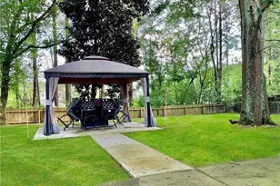 154 Leighs Grove Ct, Grayson, GA 30017 - Photo 11