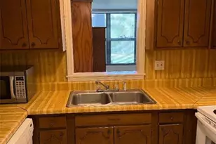 29 Chaumont Square NW, Atlanta, GA 30327 - Photo 5