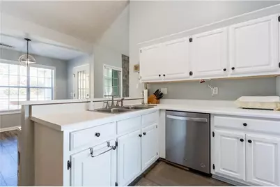 727 Eight Point Court, Suwanee, GA 30024 - Photo 11