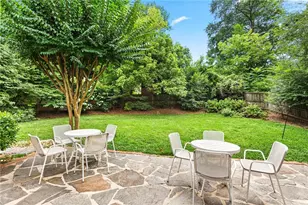 1257 Briar Hills Dr NE, Atlanta, GA 30306 - Photo 5