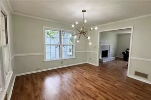 2151 Cresentview Dr, Lawrenceville, GA 30044 - Photo 3