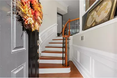 2871 Overlook Way NE, Atlanta, GA 30324 - Photo 3