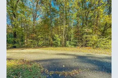 9369 Sherwood Court, Toccoa, GA 30577 - Photo 7