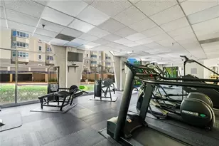 2479 Peachtree Rd NE, Atlanta, GA 30305 - Photo 37