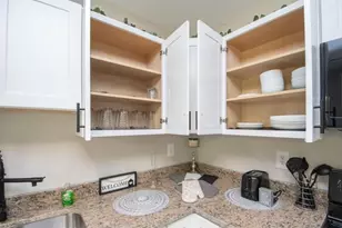 9000 Cornell Dr, Jonesboro, GA 30238 - Photo 5