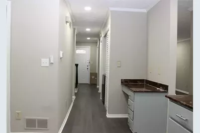 105 Glen Acres Court, Decatur, GA 30035 - Photo 9