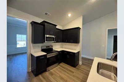 562 Walnut Creek Parkway, Pendergrass, GA 30567 - Photo 5