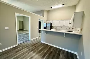 1255 Avalon Dr, Lawrenceville, GA 30044 - Photo 5