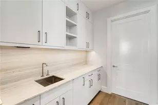 3376 Peachtree Rd NE, Atlanta, GA 30326 - Photo 21