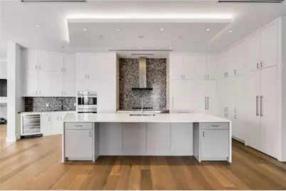 3376 Peachtree Road NE #33B, Atlanta, GA 30326 - Photo 11