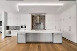 3376 Peachtree Rd NE, Atlanta, GA 30326 - Photo 11