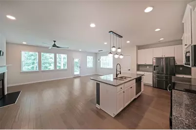 4450 Richmond Court, Stone Mountain, GA 30083 - Photo 3