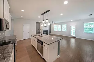 4450 Richmond Ct, Stone Mountain, GA 30083 - Photo 11