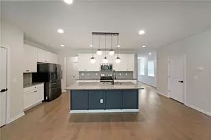 4450 Richmond Ct, Stone Mountain, GA 30083 - Photo 9