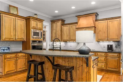 280 Sutherland Place NE, Atlanta, GA 30307 - Photo 17