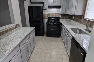 905 S Indian Creek Dr, Stone Mountain, GA 30083 - Photo 5