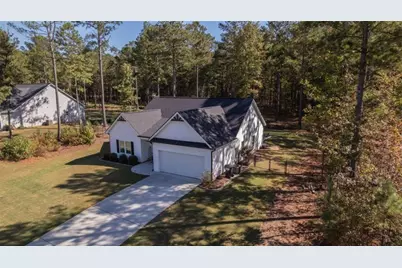 659 Park Pine Circle, Grantville, GA 30220 - Photo 3