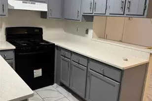 498 Prince of Wales, Stone Mountain, GA 30083 - Photo 9