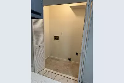 498 Prince Of Wales, Stone Mountain, GA 30083 - Photo 13