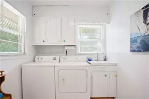 6381 Lakeview Dr, Buford, GA 30518 - Photo 17