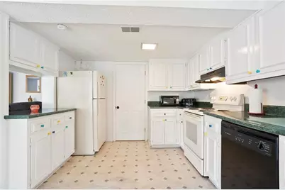 6381 Lakeview Drive, Buford, GA 30518 - Photo 27