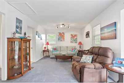 6381 Lakeview Drive, Buford, GA 30518 - Photo 9