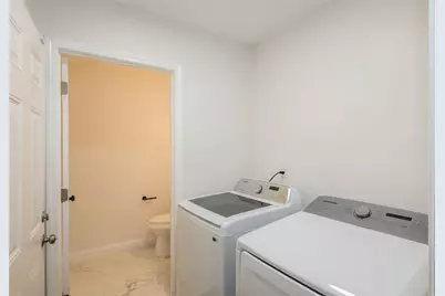 2027 Lois Place NW #Unit B, Atlanta, GA 30318 - Photo 11